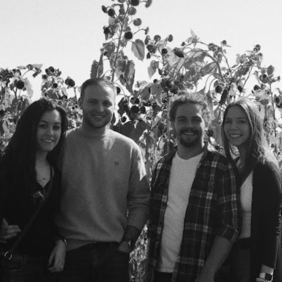 Meet your Posher, Isabella - Picture 1 of 1